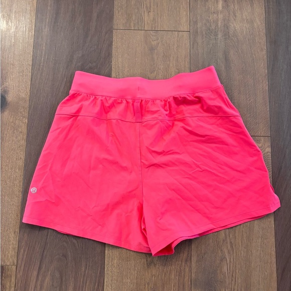 Lulu Drawstring Shorts - Picture 2 of 3